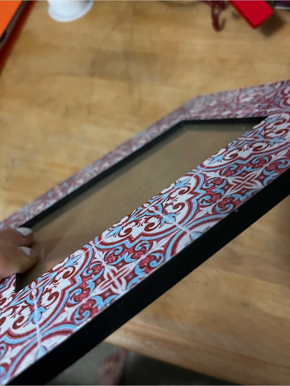 Decorative Red and White Patterned Photo Frame never used - Picture 3 of 4